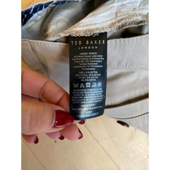 Ted Baker "fordo" flat front tan shorts men's sz 38 regular pockets - Picture 7 of 7